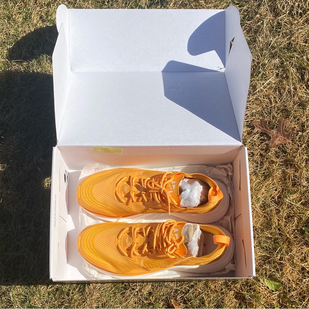 NEW APL Streamline Mango Orange Platform Sneaker Women's 9.5 Men's 8